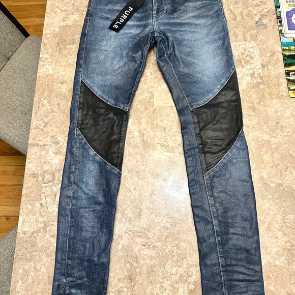 Limited edition (rare find) purple low rise skinny jeans - Picture 6 of 8